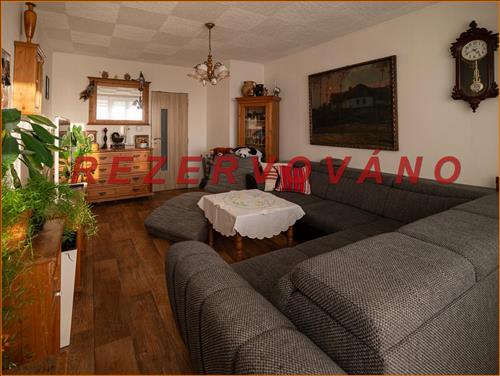 Byt 3+1 v OV po rekonstrukci, 84,6 m2 s prosklenou lodžií - Černý Most, ul. Kpt. Stránského 1